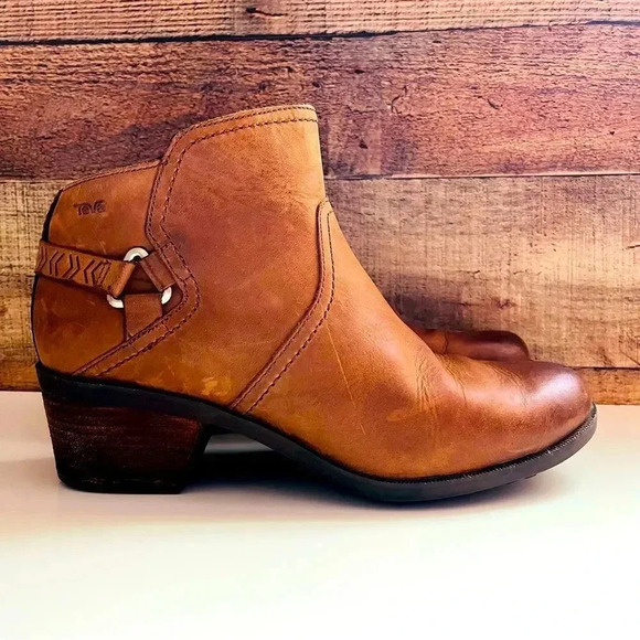 Teva Foxy Waterproof Leather Ankle Booties - Picture 3 of 7